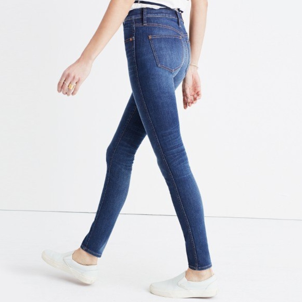 Madewell 9-Inch High-Rise Skinny Jeans (Size 31)